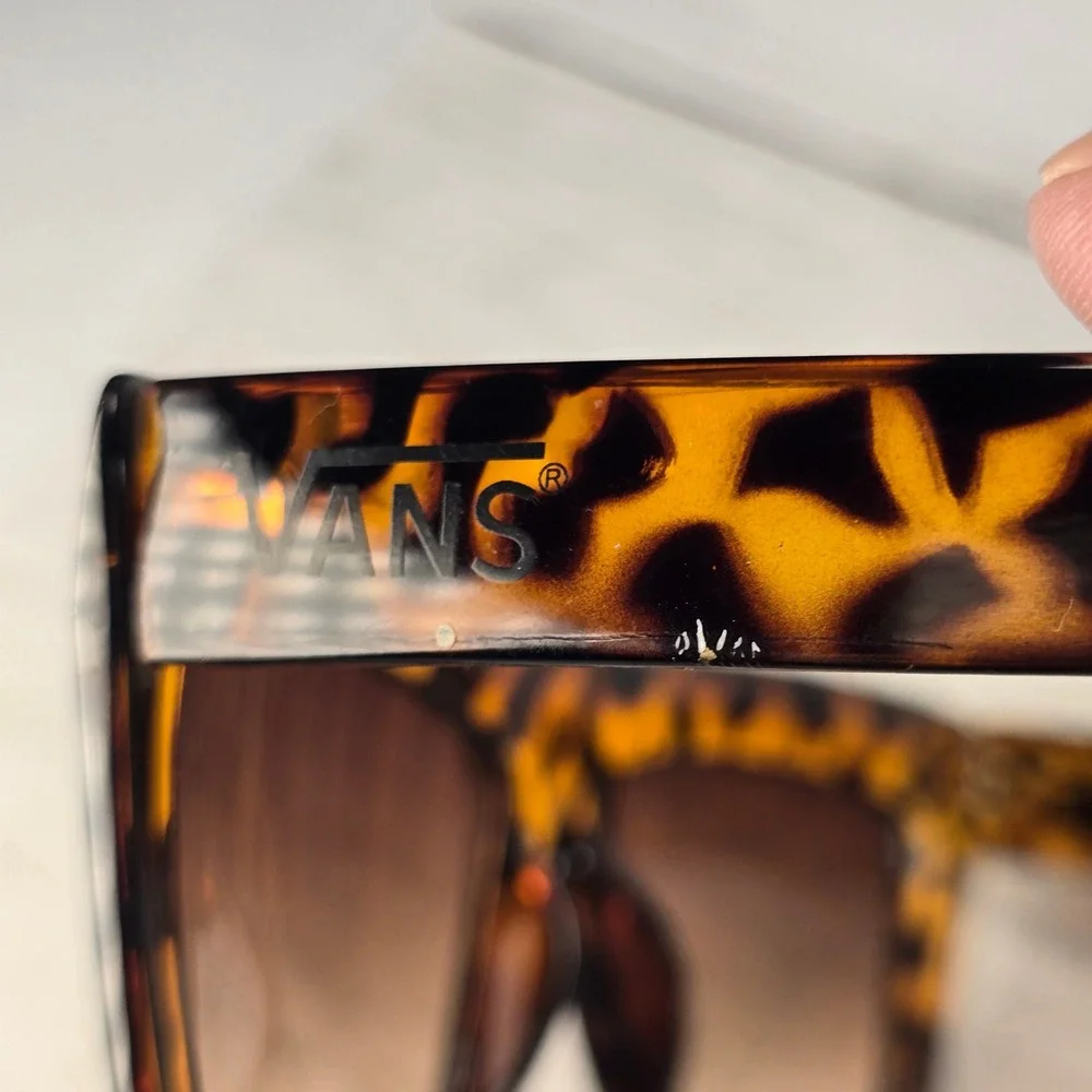 Vans Tortoiseshell Sunglasses Oversized Square Brown Gradient Lens Retro Shady - Picture 3 of 5